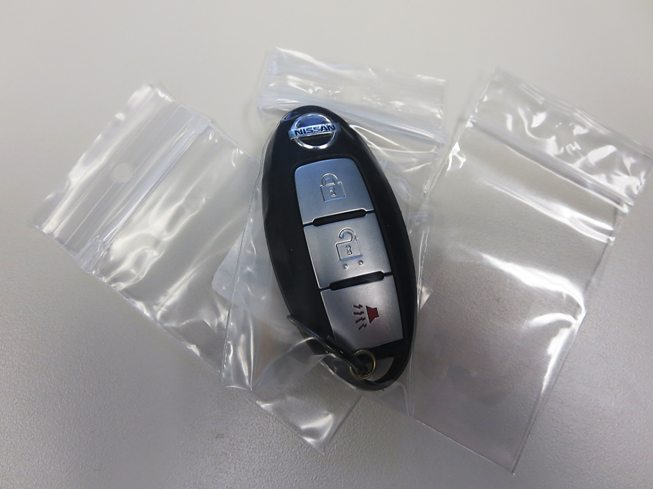  ValuBran Resealable Automotive Key Fob Sleeves - 2-1/4-in x 3-1/2-in